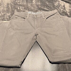 Free World Night Train Regular fit 
Size 33